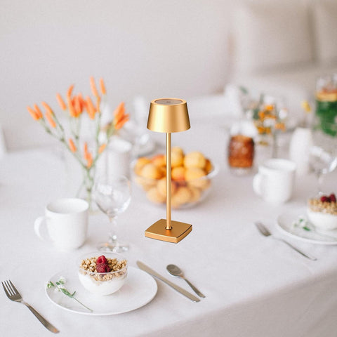 Lampe de table rechargeable,lampe de chevet sans fil，lampe sans fil， lampe de table led, classe de protection IP54, convient pour jardin/table/table de chevet or