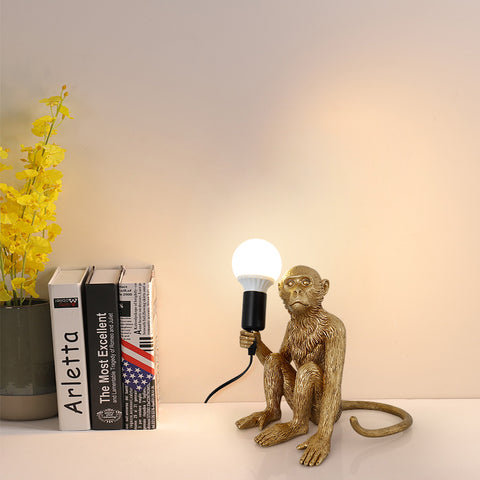 Lampe de Table Assise Singe pour Art créatif en résine Moderne,Applique Murale,lampadaire,Lustre,adaptée à la décoration intérieure de loft,Chambres,salles d'étude,Bars,magasins,etc. (Or ) Sans Ampoules