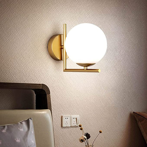 LED Applique Murale, moderne Applique Boule Murale Verre Abat-jour Boule Blanche Lampe de Mur Metal Spots Muraux Intérieur pour Chambre Couloir Cuisine Escalier. (Sans ampoule)