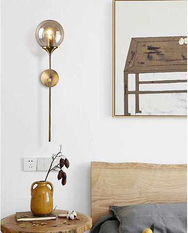Applique murale industrielle vintage, globe en verre Ambre avec applique murale dorée à bras long, applique murale dorée pour chevet (Ambre) E14 ,（ampoule non incluse）