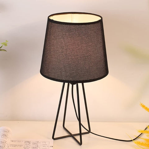 Lampe de Table de Chevet,Lampe de Table de Bureau Moderne vec Base de Cage de Panier en Métal Creux,Lampe de Table Abat-jour en Tissu Noir pour Chambre à Coucher,Salon,Bureau